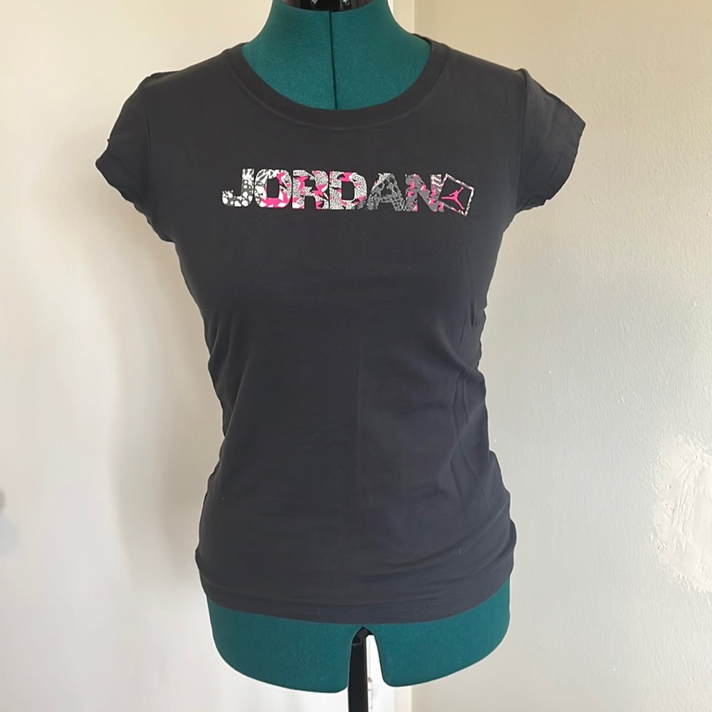 Air Jordan T-shirt. Dark grey. Kids size L